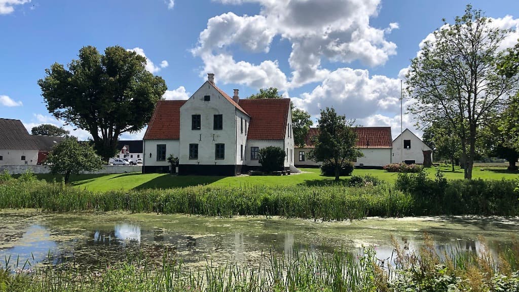 Knivholt hovedgård