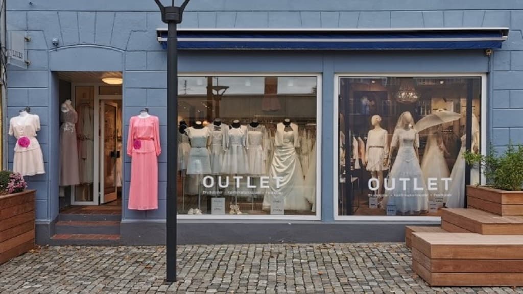 Lilly Outlet