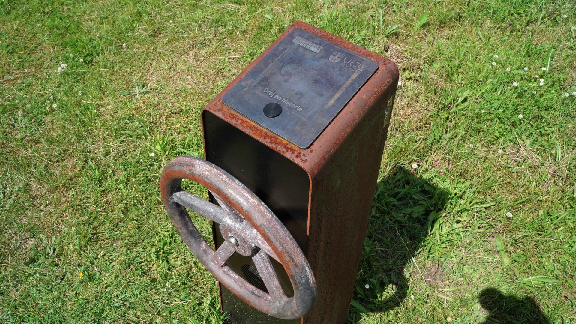 Tørskind Gravel Pit: Landscape Sculpture by Robert Jacobsen - Jean Clareboudt